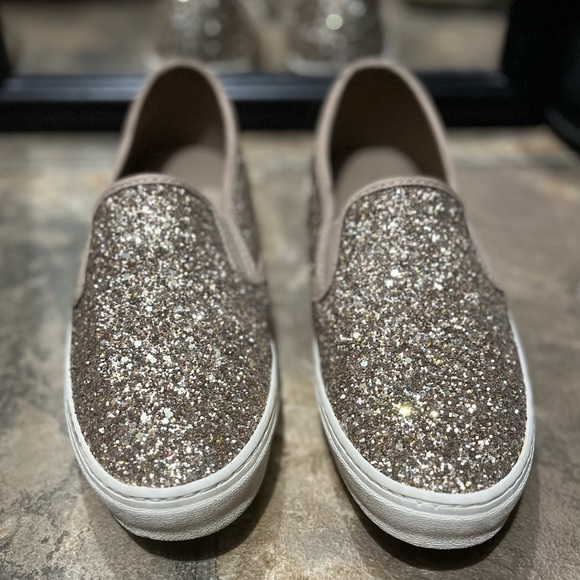 ✨GOLD GLITTER SLIP-ONS✨ - Picture 4 of 5